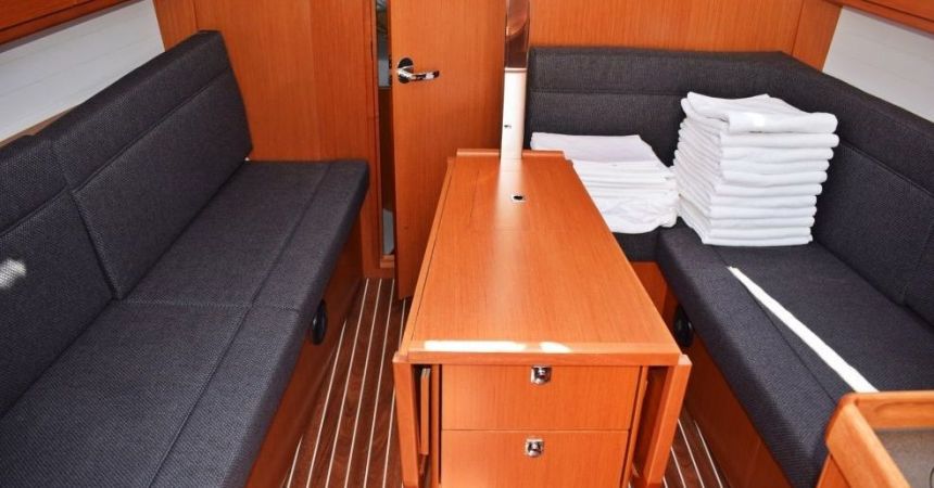 Croatia Dubrovnik - Bavaria Yachtbau Bavaria Cruiser 34 - 2 cab.