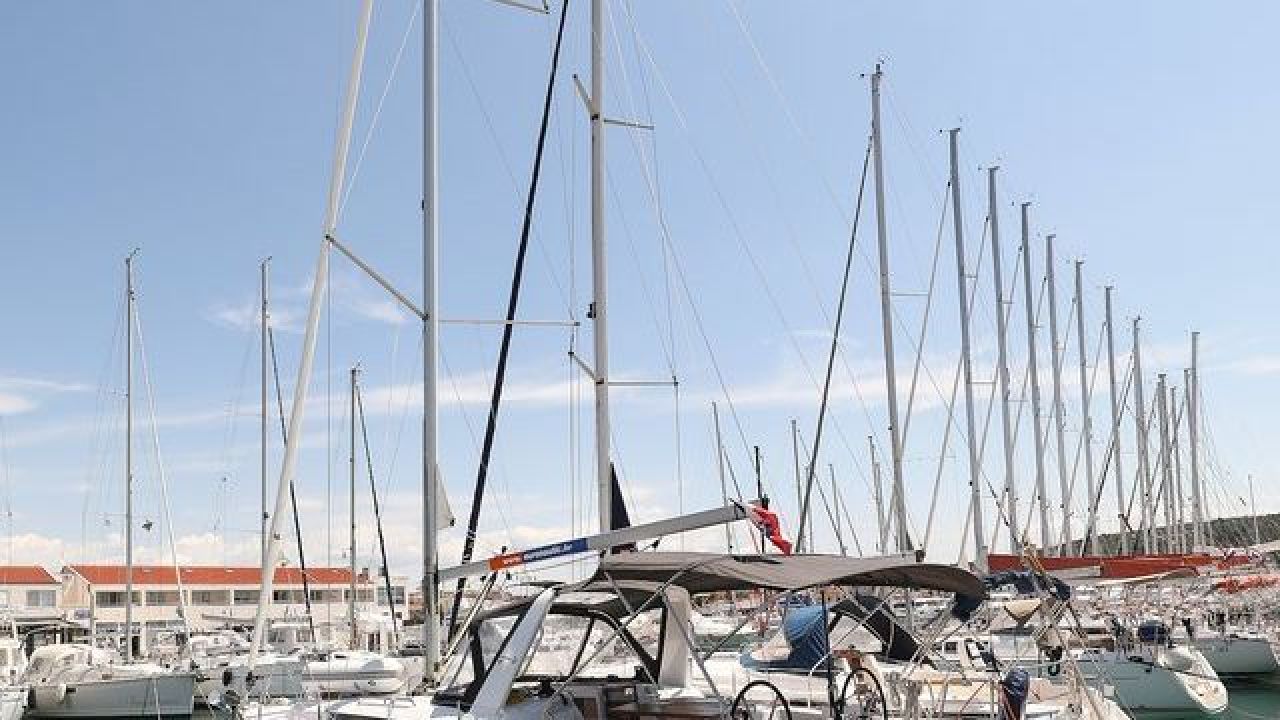 Croatia Biograd - Bénéteau Oceanis 35.1