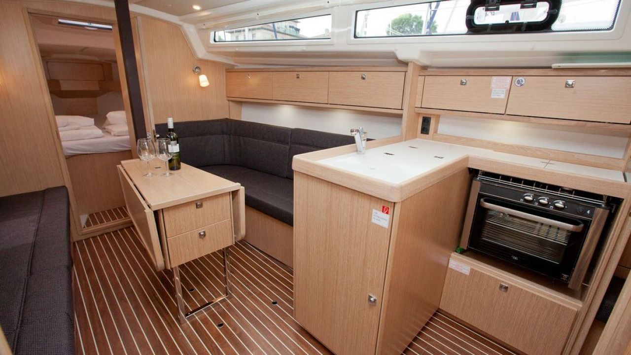 Croatia Zadar - Bavaria Yachtbau Bavaria Cruiser 34 Style