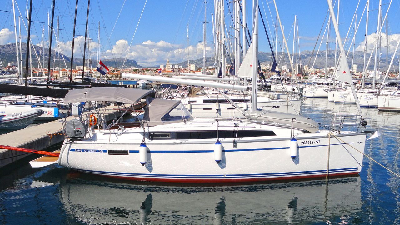 Croatia Split - Bavaria Yachtbau Bavaria Cruiser 34