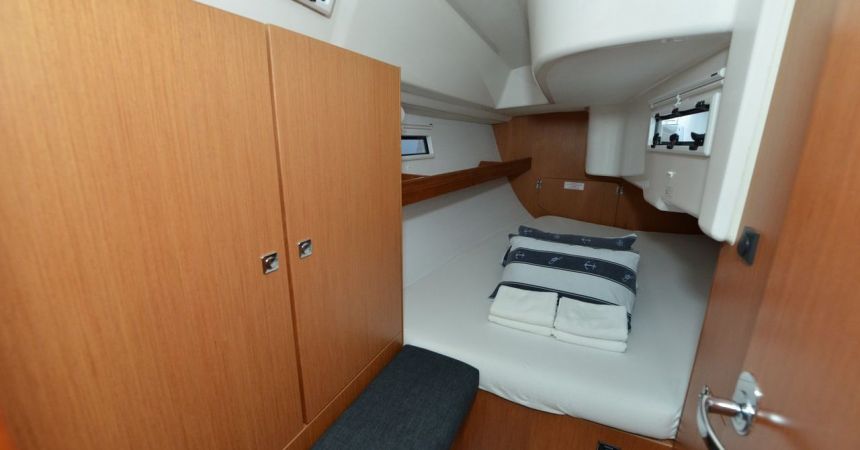 Croatia Biograd - Bavaria Yachtbau Bavaria Cruiser 33