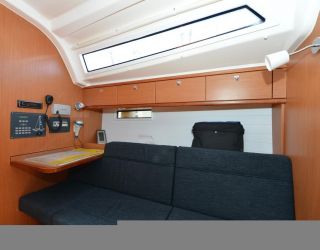 Croatia Biograd - Bavaria Yachtbau Bavaria Cruiser 37 - 3 cab.