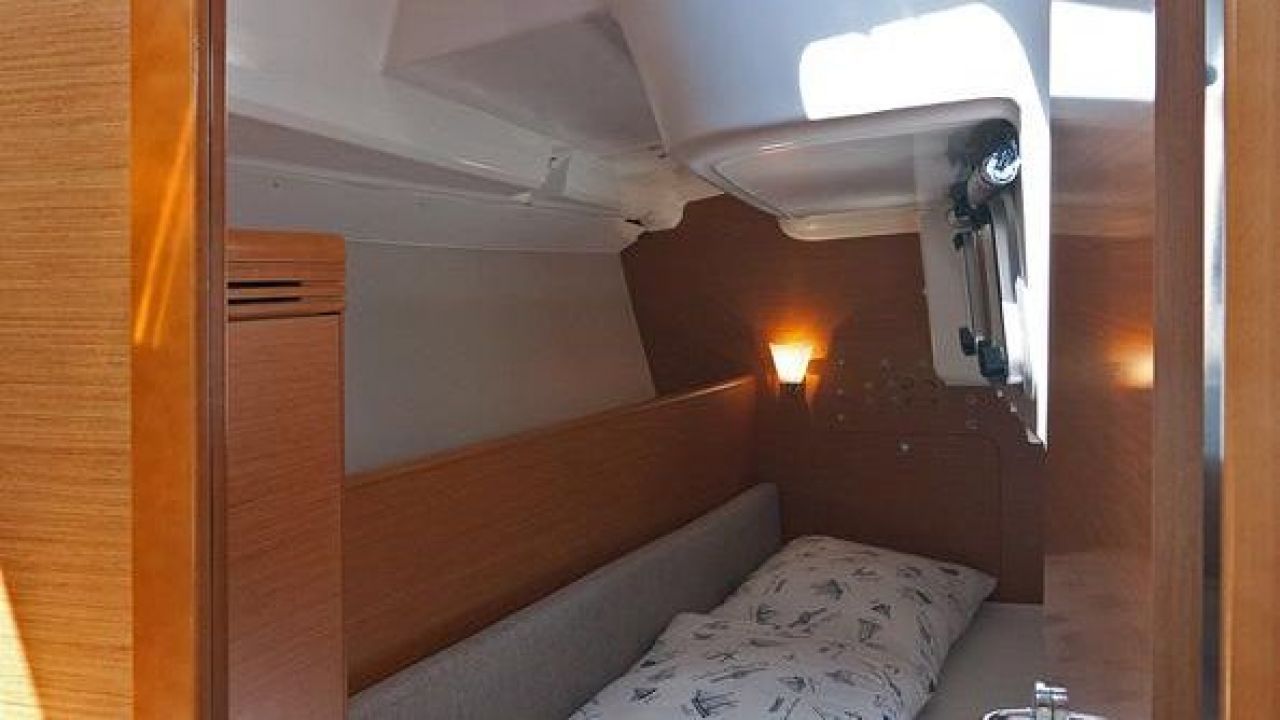 Croatia Split - Jeanneau Sun Odyssey 33i