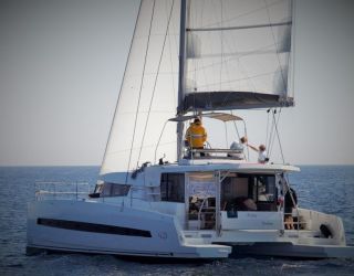 Italy Olbia - Catana Group Bali 4.3 - 4 + 2 cab.