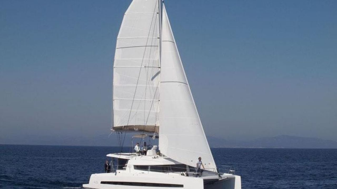 Italy Olbia - Catana Group Bali 4.3 - 4 + 2 cab.