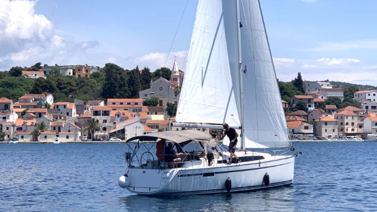 Croatia Rogoznica - Bavaria Yachtbau Bavaria Cruiser 34 - 2 cab.