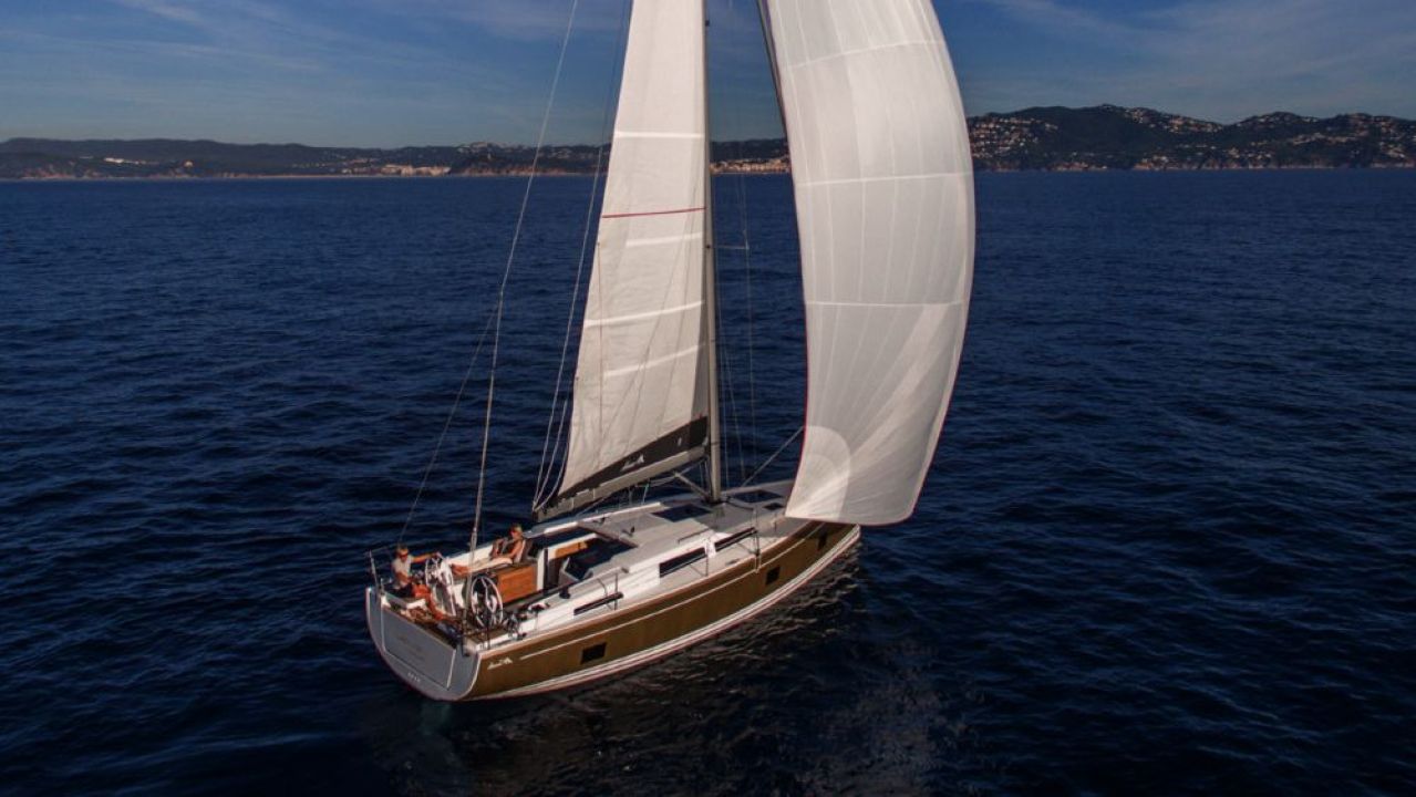 Croatia Kaštela/Split - Hanse Yachts Hanse 418 - 3 cab.