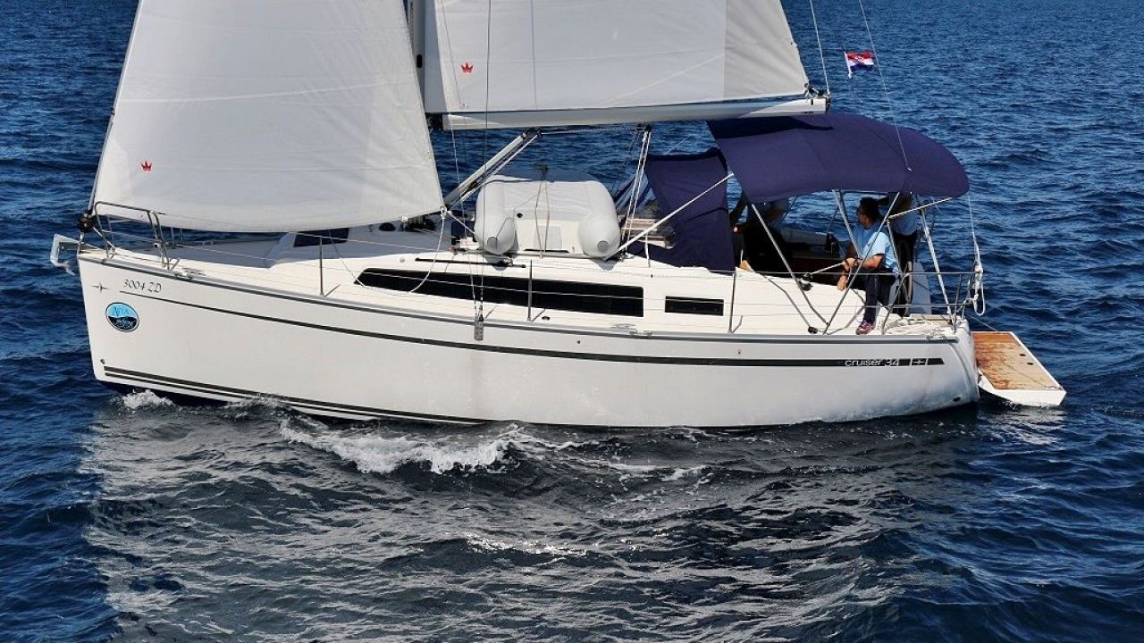 Croatia Sukošan/Zadar - Bavaria Yachtbau Bavaria Cruiser 34