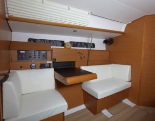 Crna Gora Tivat -  Sun Odyssey 439