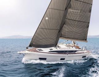 Italija Castellammare di Stabia - Bavaria Yachtbau Bavaria C38