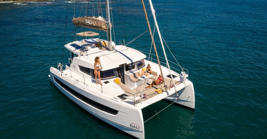 Croatia Dubrovnik - Catana Group Bali 4.2 - 4 + 1 cab.