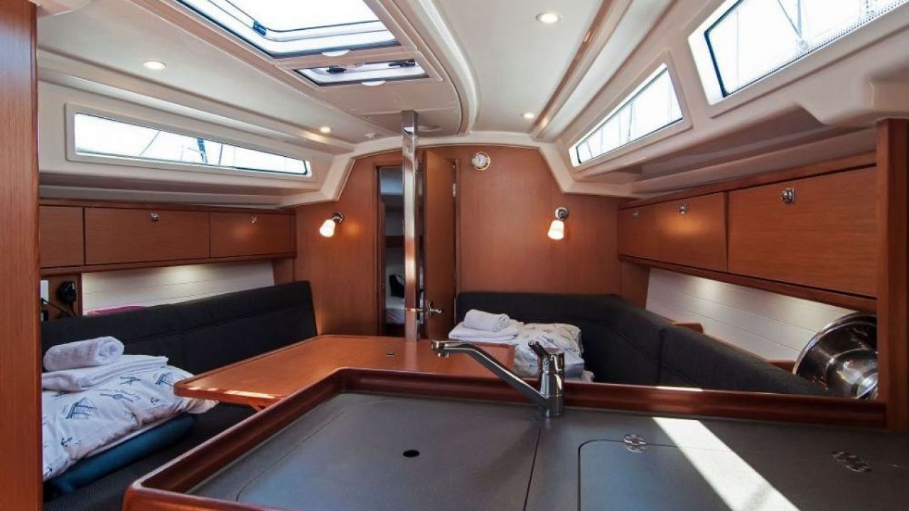 Croatia Split - Bavaria Yachtbau Bavaria Cruiser 34