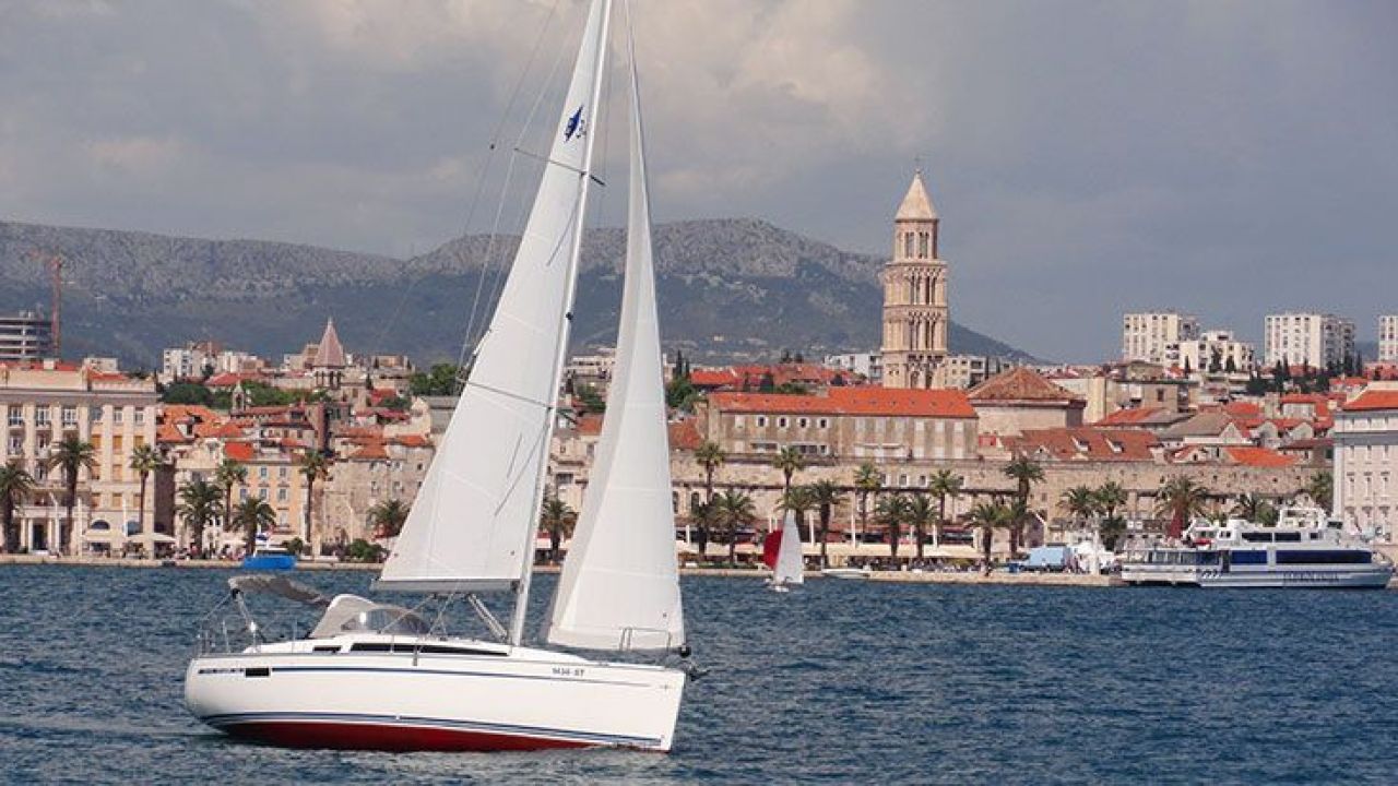 Croatia Split - Bavaria Yachtbau Bavaria Cruiser 34