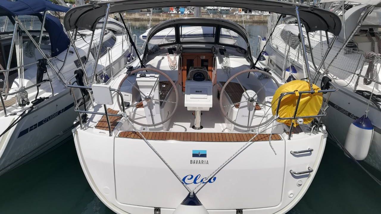 Croatia Pula - Bavaria Yachtbau Bavaria Cruiser 34 - 2 cab.