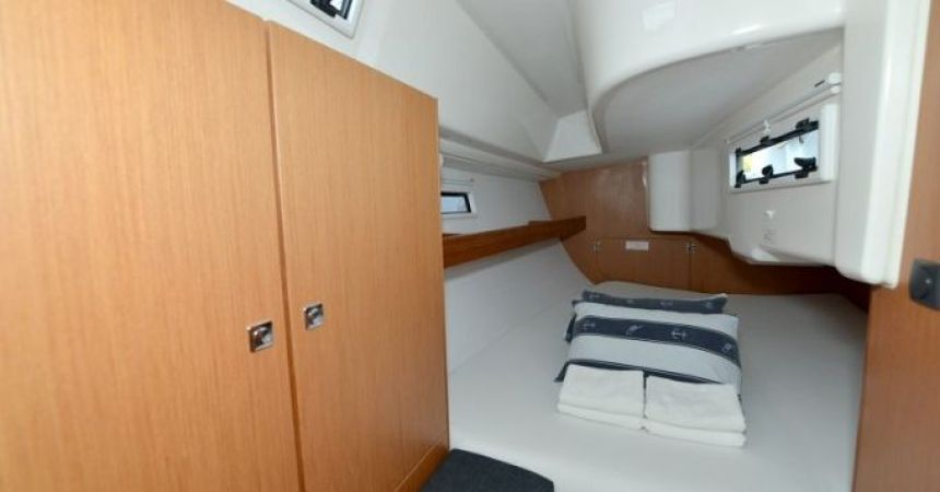 Croatia Pirovac - Bavaria Yachtbau Bavaria Cruiser 33