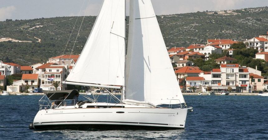 Croatia Pula - Bénéteau Oceanis 34.2