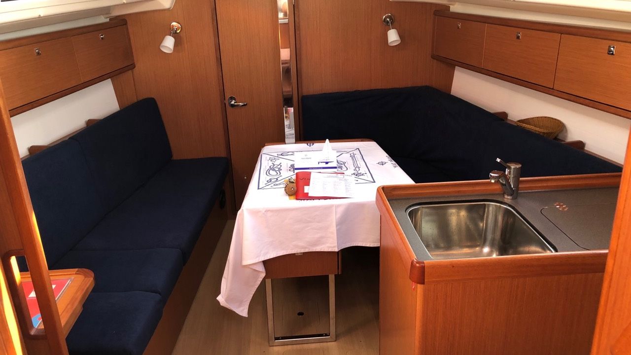 Croazia Pula - Bavaria Yachtbau Bavaria Cruiser 34 - 2 cab.